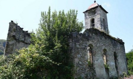 Црква у Зимчи, у предграђу Високог